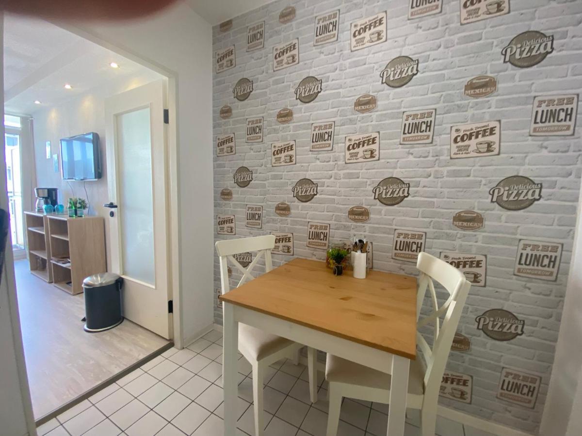 Charming Apartment - Balcony - Wifi - Kitchen Magdeburg Exterior photo